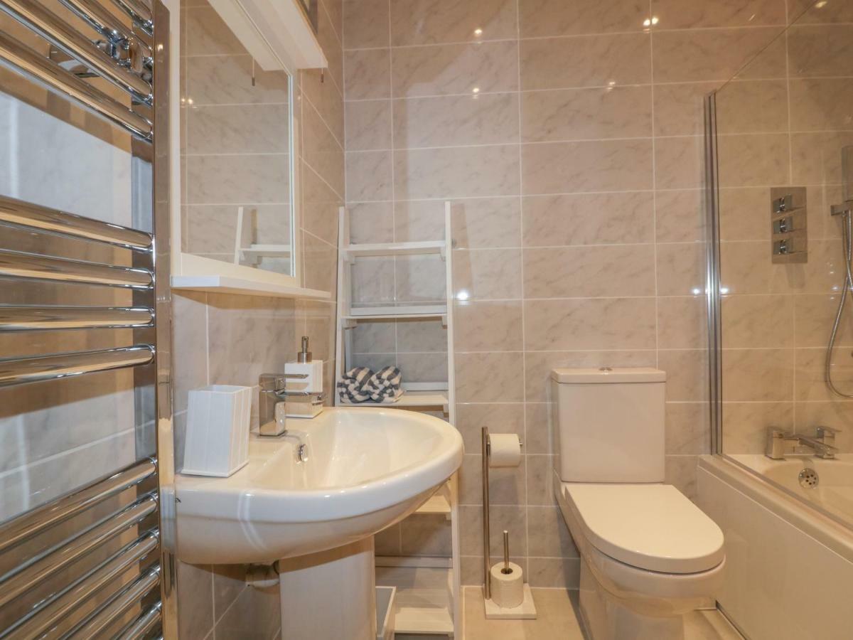 Harbour View Apartment 루 외부 사진