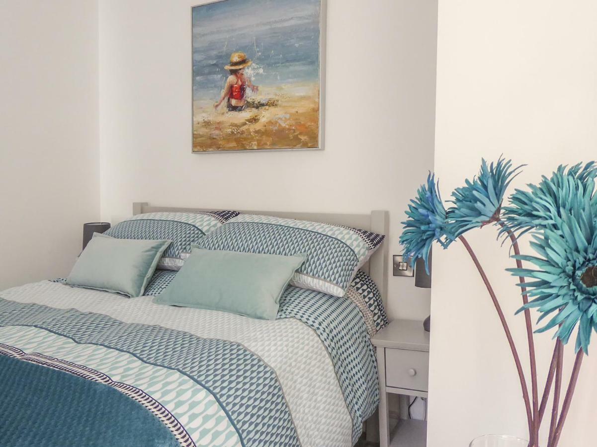 Harbour View Apartment 루 외부 사진